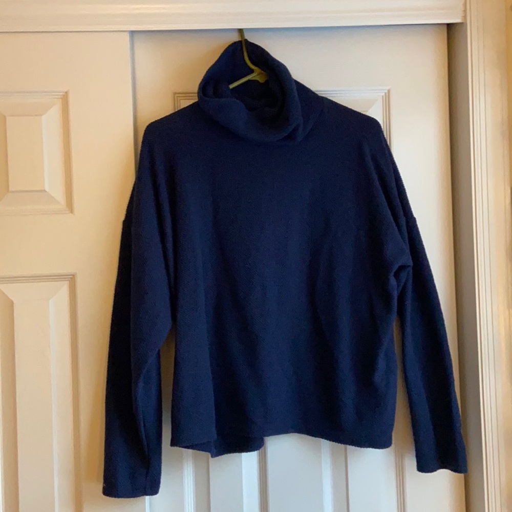 aerie navy turtleneck sweater